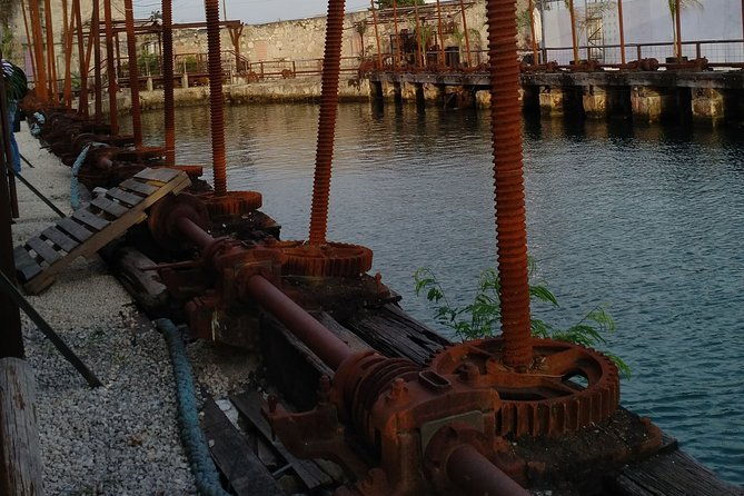 a-guided-walking-tour-of-a-history-of-a-city-bridgetown