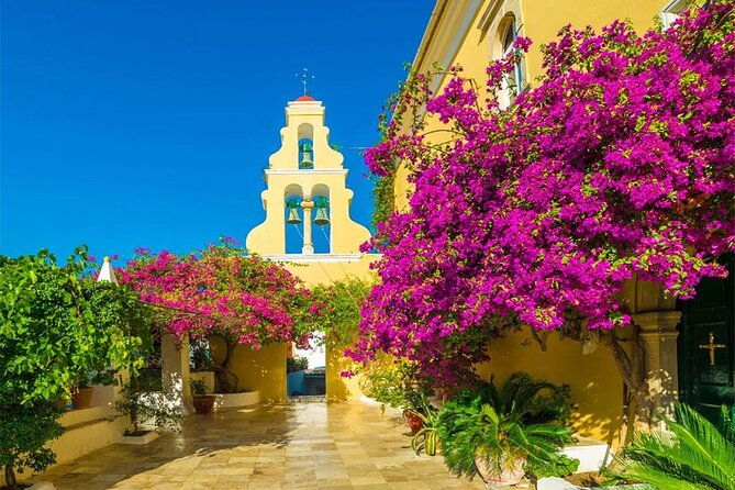 admire-the-most-iconic-sights-of-corfu-in-one-day