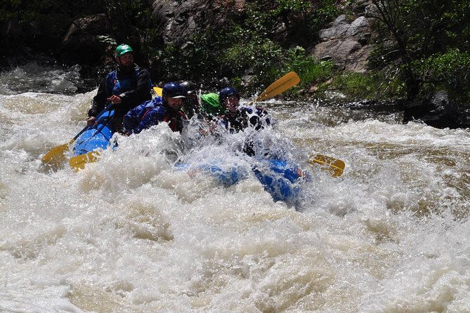 advanced-whitewater-rafting-in-clear-creek-canyon-near-denver-2