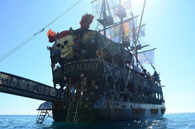 alanya-pirates-yacht-tour-with-lunch-and-soft-drinks