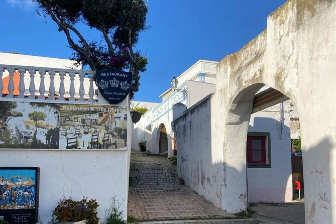 albufeira-history-walking-tour-with-wine-and-tapas-2