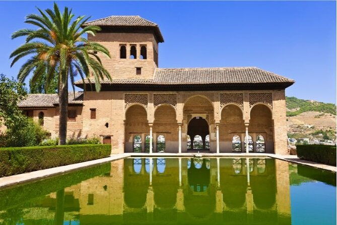 alhambra-tour-with-generalife-and-alcazaba-admission-not-included
