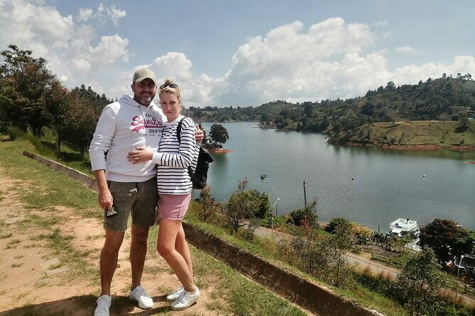 amazing-private-guatape-tour-boat-ride-helicopter-rock