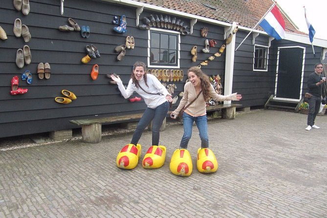 amsterdam-bike-rental-with-free-gps-narrated-bike-tour