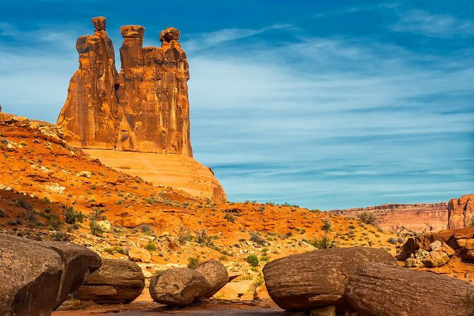 arches-national-park-hike-challenge-tackle-devils-garden-7m-loop-2