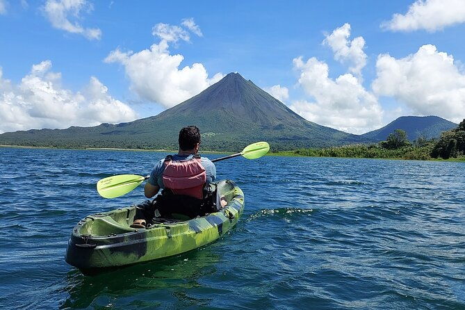 arenal-volcano-hike-lake-arenal-kayaking