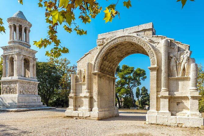 arles-les-baux-and-saint-remy-villages-full-day-trip-from-aix
