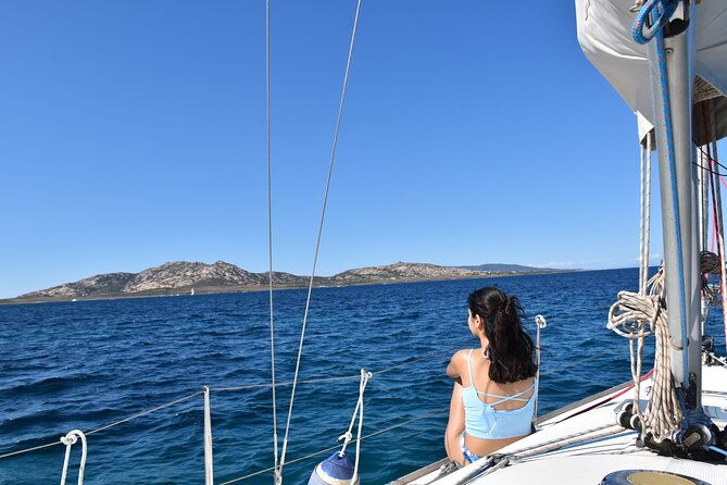 asinara-sailing-experience-among-the-coves-of-the-island