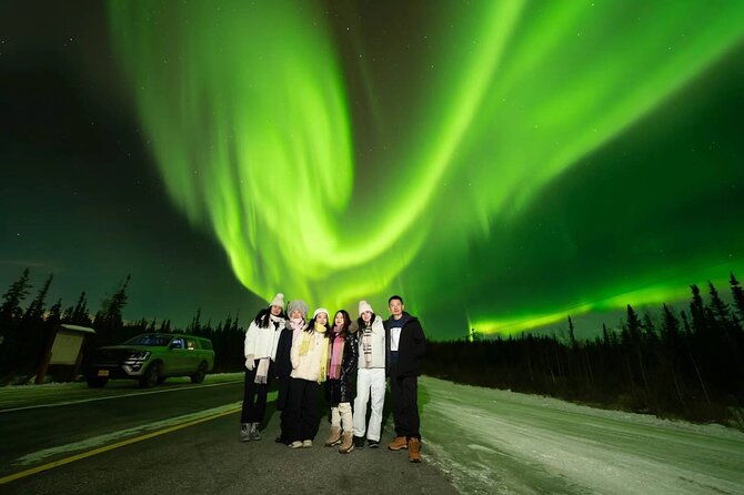 aurora-chasing-tour-with-free-photography