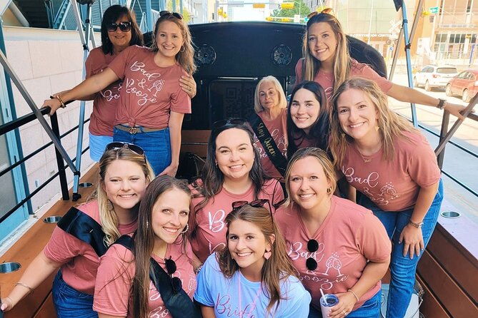 austin-murals-mimosas-roofless-party-bus-tour-and-photoshoot