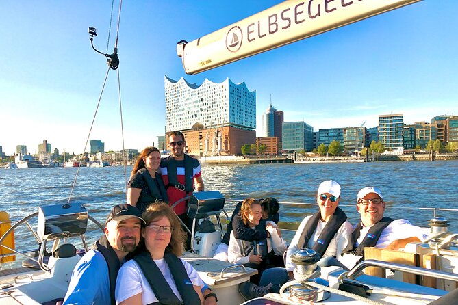 authentic-sailingtrip-beyond-the-borders-of-the-port-of-hamburg