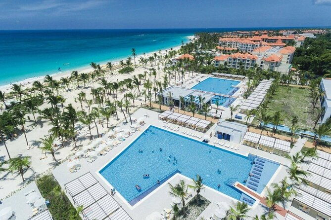 bahia-principe-esmeralda-round-trip-shuttle-punta-cana-airport