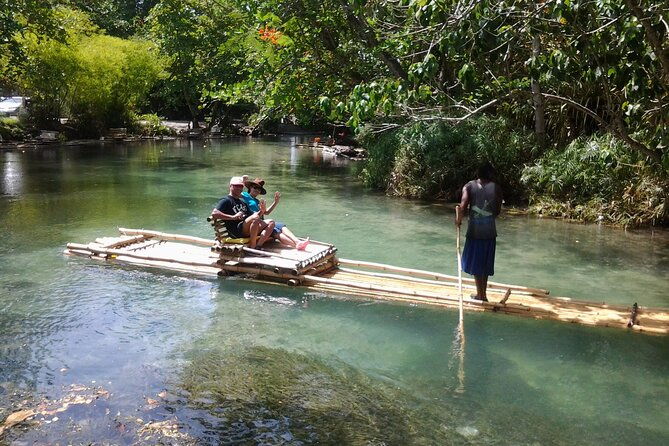 bamboo-rafting-dunns-river-falls-from-falmouth