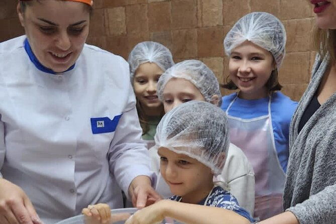 batumi-georgian-cooking-class-of-khachapuri-by-local-master