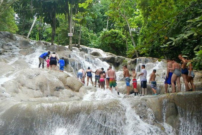 beach-horseback-riding-and-dunns-river-falls