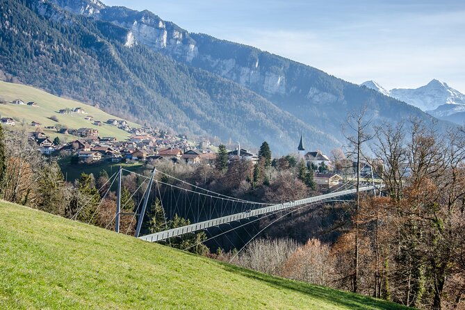 beatus-caves-panoramic-bridge-nature-park-blue-lake-and-lake-thun-cruise