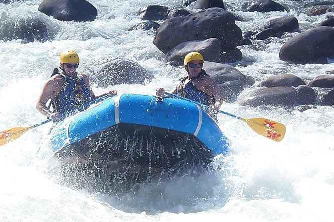best-whitewater-rafting-sarapiqui-river-costa-rica-class-iii-iv