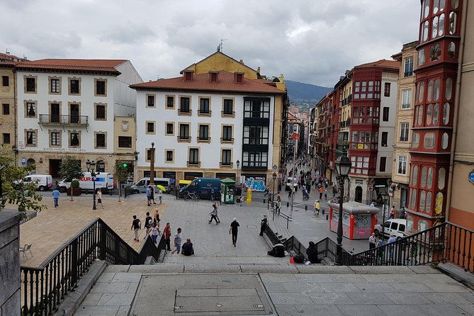 bizkaia-bilbao-route-tour-of-bilbao-a-modern-city-to-discover