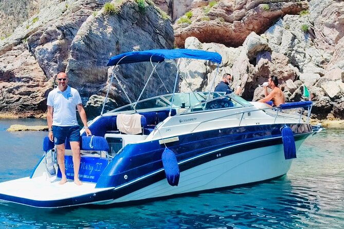 boat-excursions-in-the-bay-of-taormina-and-gardens-on-a-private-basis
