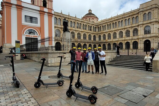bogota-tour-discover-the-history-of-la-candelaria-on-scooter