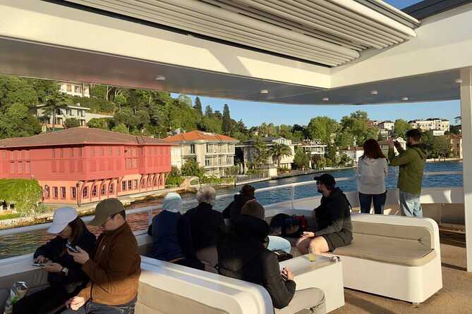 bosphorus-daytime-or-sunset-sightseeing-cruise-audio-guide-2