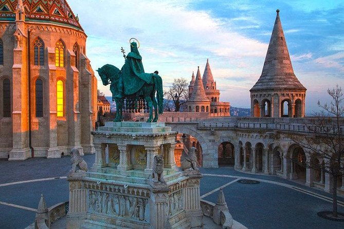 buda-castle-walking-tour-with-matthias-church-entry-cakecoffee