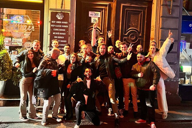 budapest-ruin-pub-crawl-open-bar-6-shots-vip-access-games
