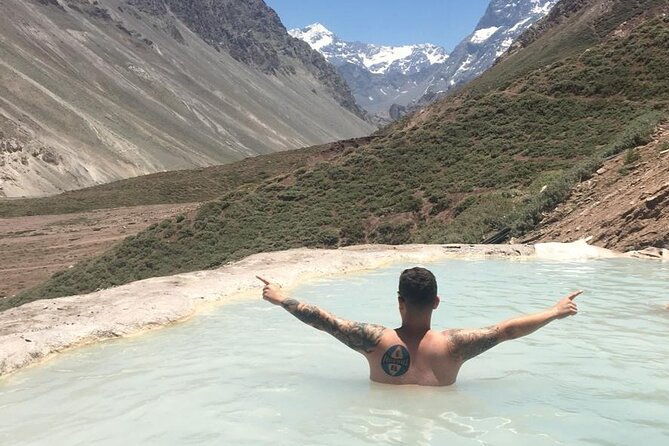 cajon-del-maipo-region-hot-springs-termas-de-colina
