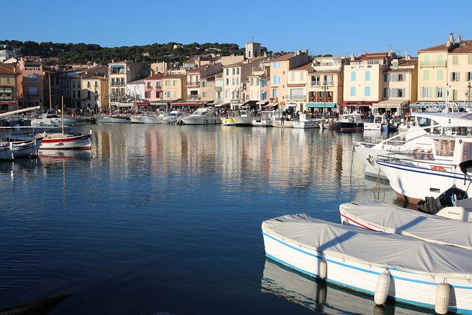 cassis-ancient-fishing-port-calanques-spectacular-cap-canaille-private-tour