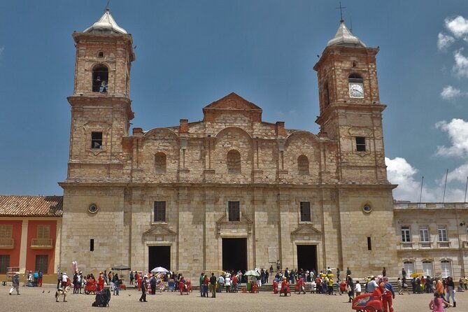 cathedral-sal-zipaquira-and-laguna-guatavita-all-inclusive-private