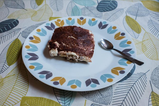cesarine-pasta-tiramisu-class-at-locals-home-in-turin