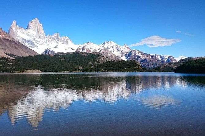 chalten-trekking-lake-of-the-three-from-calafate-with-guide