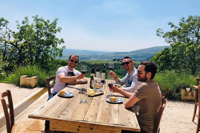 champagne-experience-at-a-boutique-winery