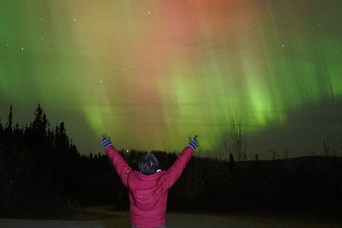 chasing-northern-lights-aurora-borealis-tour-with-photography-2