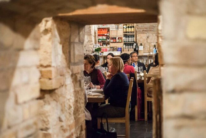 chefs-table-wine-cellar-dinner-party-in-budapest