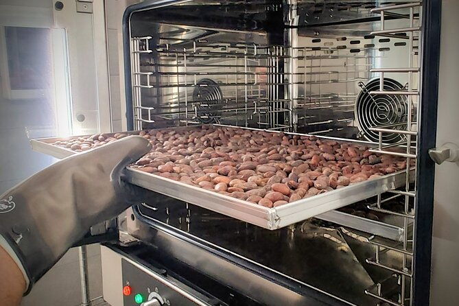 chocolate-lesson-in-modica-for-small-groups-2