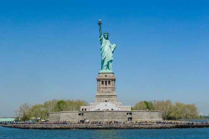 circle-line-nyc-liberty-cruise