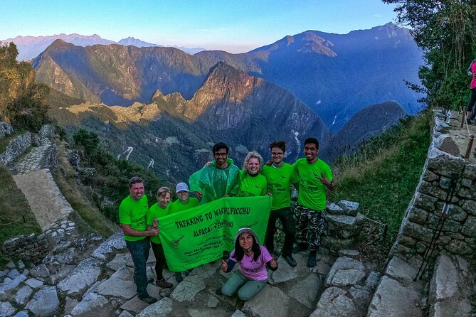 classic-inca-trail-trek-4d-3n-to-machu-picchu-group-service