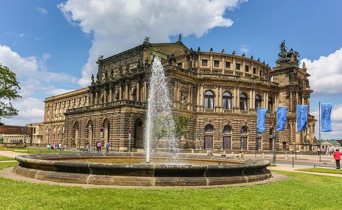 classical-dresden-walking-tour-with-licensed-guide