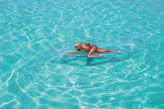 clear-kayak-photoshoot-in-montego-bay-single