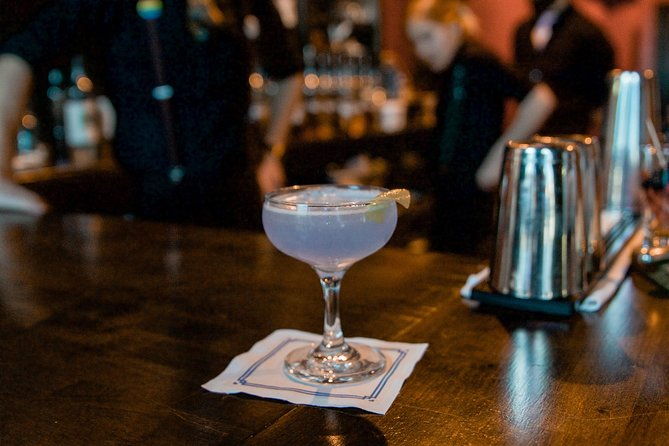 cocktails-tastes-tour-in-colorado-springs