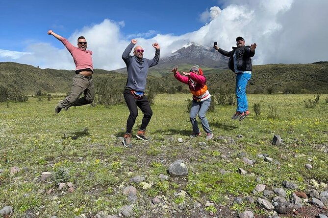 cotopaxi-and-quilotoa-full-day-from-quito-all-included