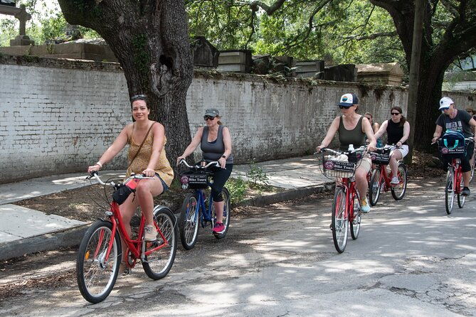 craft-beer-and-garden-district-bike-tour-in-new-orleans