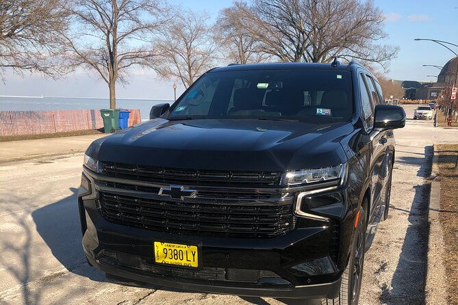 curbside-suv-transfer-from-ord-to-downtown-chicago