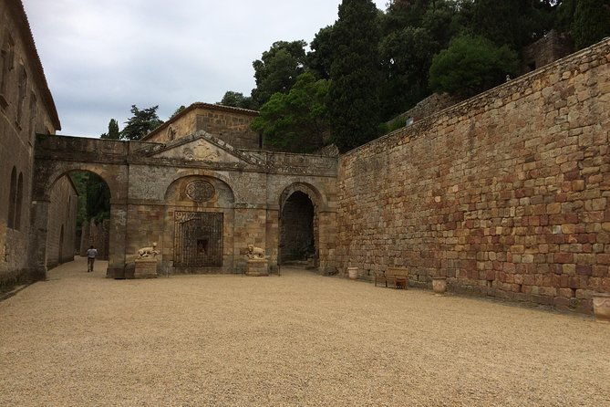 day-tour-to-lagrasse-village-and-fontfroide-abbey-private-tour-from-carcassonne