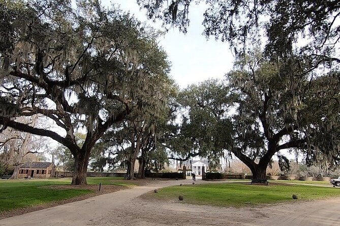 day-trip-to-charleston5-bus-tourboone-hall-city-market-lunch