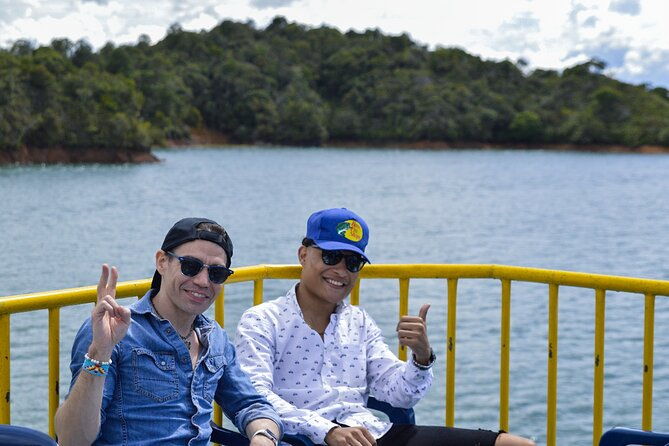 day-trip-to-guatape-with-breakfast-lunch-and-boat-ride