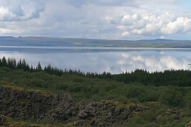 day-trip-to-the-golden-circle-and-hot-spring-geyser-by-4wd-jeep-from-reykjavik