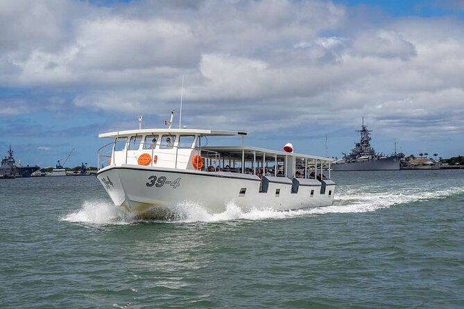 deluxe-arizona-memorial-bowfin-submarine-and-honolulu-city-tour