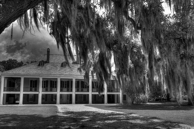 destrehan-plantation-haunted-night-tour